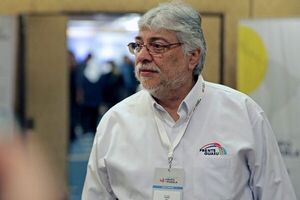 Lugo inicia un proceso de “descomplejización” - Política - ABC Color