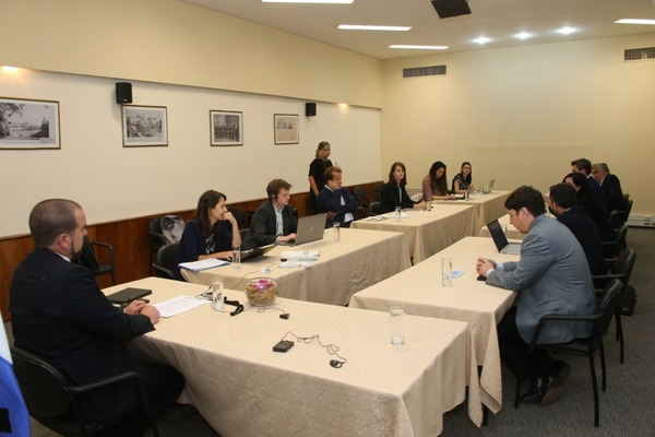 Analizan opciones de financiamiento para promover la movilidad eléctrica en buses de Área Metropolitana - .::Agencia IP::.