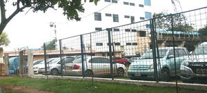 UPE se adueña de terreno que anteriormente era una plaza - La Clave