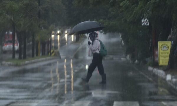 Anuncian miércoles cálido y lluvias con tormentas eléctricas