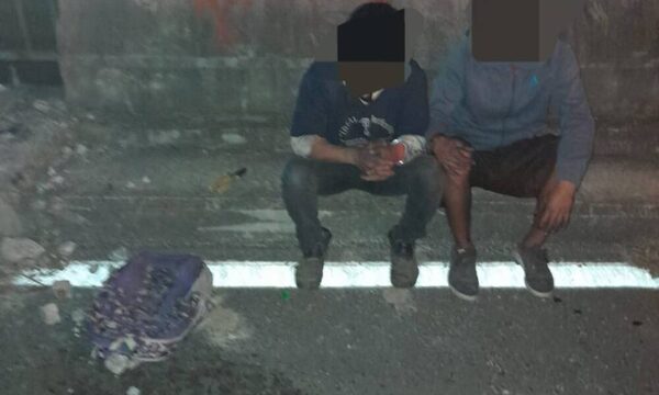 Detienen a dos hombres por robar cables en la autopista Ñu Guasu