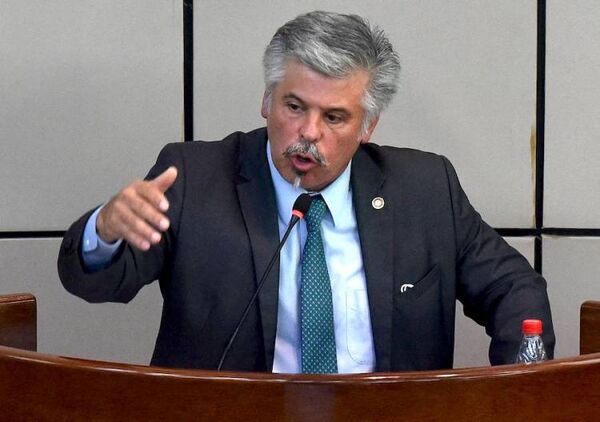 Giuzzio anuncia que recusará al fiscal Osmar Legal y alega persecución por parte de la Fiscalía