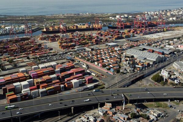 Crisis de importación en Argentina: el dólar escasea - Mundo - ABC Color