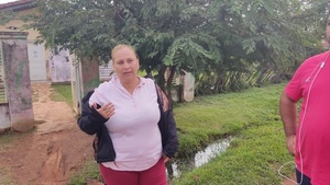 Delincuentes con machetillo en mano asaltan a una  docente