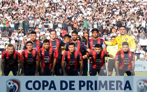 Crónica / ¿Un pelotero de Cerro "bloquea" a hinchas que lo critican?