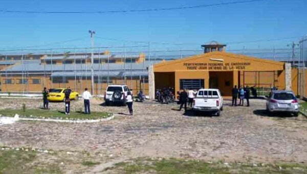 Reclusos abusaron de su compañero de celda acusado de violación en cárcel de Emboscada - Noticiero Paraguay