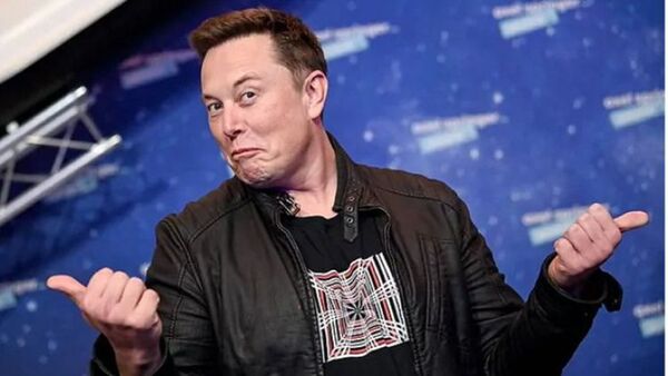 Elon Musk, en Twitter: Voy a comprar el Manchester United