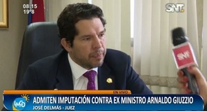 Juez admite imputación contra Giuzzio y fija audiencia