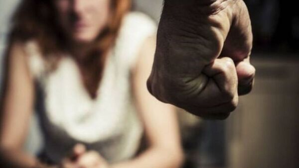 Un tipo garroteó a su mamá de 64 años