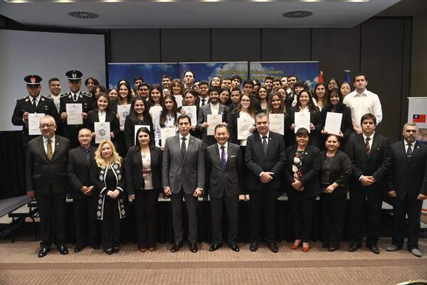 Becas a Taiwán 2022: 55 jóvenes paraguayos irán a capacitarse en país asiático - Nacionales - ABC Color