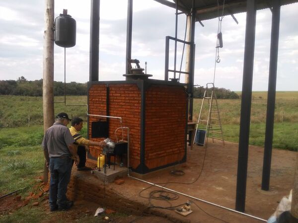 Instalan planta para convertir plástico en nafta y gasoil en Jesús - Nacionales - ABC Color
