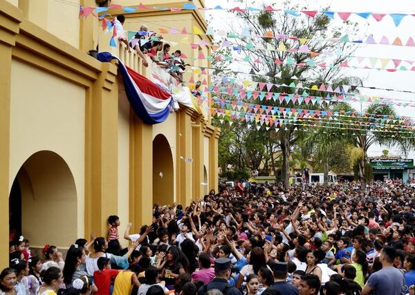 Obispo ratifica que no habrá vito de dinero desde el templo de Guarambaré - Nacionales - ABC Color