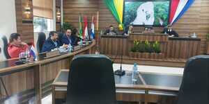 Funcionarios de la comuna franqueña no perciben sus salarios a consecuencia de pésima gestión - La Clave
