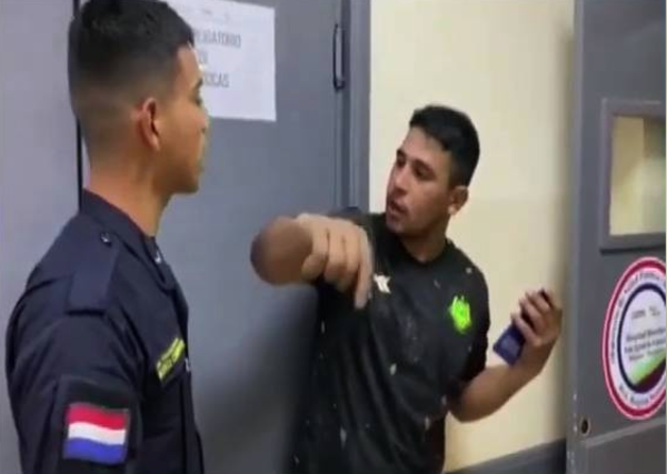 Diario HOY | Detienen a un militar que atropelló la guardia de un hospital en busca de su pareja