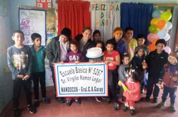 Emotivo festejo por Día del Niño en escuela de Guairá •