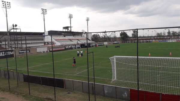 Ordenan rematar el estadio de General Díaz por millonaria deuda