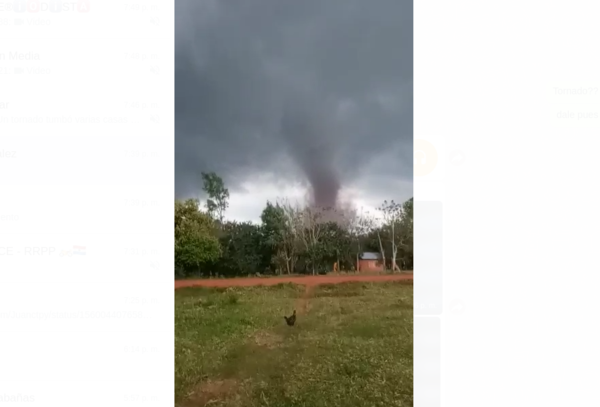 (VIDEO) Un tornado tumbó varias casas en San Joaquín dejando a la intemperie a varias familias