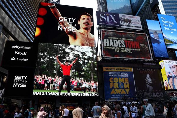 Retiran de Times Square una veintena de camionetas de venta de cannabis - Mundo - ABC Color
