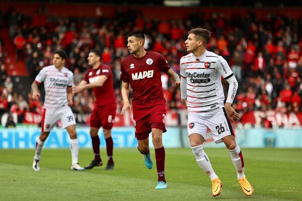 Lanús de Iván Cazal vuelve a perder y se hunde en el fondo del fútbol argentino