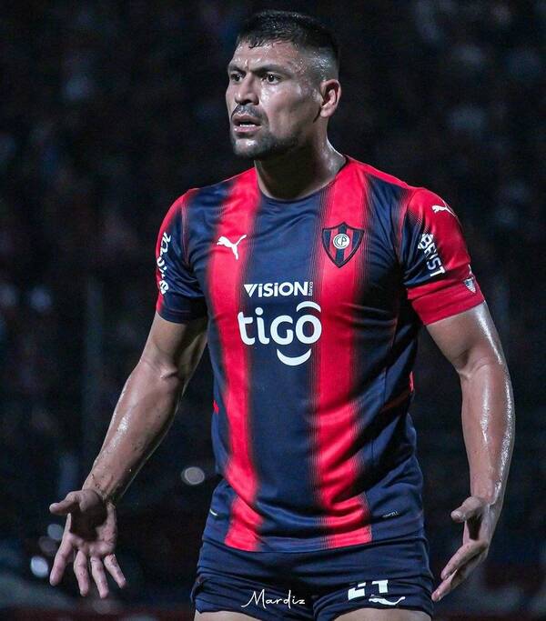 Crónica / “Andá chupale la...”, la reacción de un jugador de Cerro contra un hincha