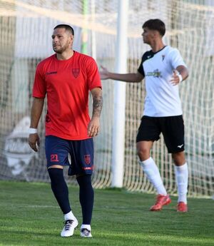 Carlos Acuña jugará en la cuarta de España y no piensa volver a Paraguay - Fútbol - ABC Color