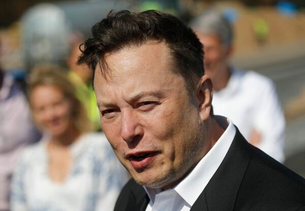 Musk niega deseo de comprar el Manchester United - Fútbol - ABC Color