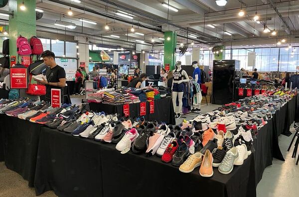 Descuentos en la feria de garage - Empresariales - ABC Color