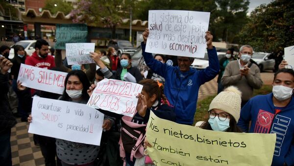Respuestas de Bataglia causan ira y lo retan a pedir cita en Call Center del IPS