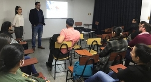 El sector servicios en Paraguay contribuye al 50 % del PIB
