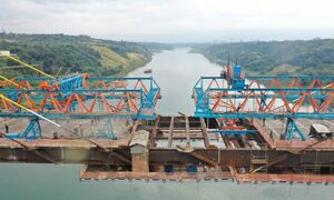 Se unieron ayer ambos lados del Puente de la Integración, tras montaje de la dovela central – Diario TNPRESS