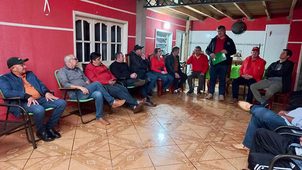 Tiki González intensifica reuniones con dirigentes del partido en su campaña electoral | DIARIO PRIMERA PLANA