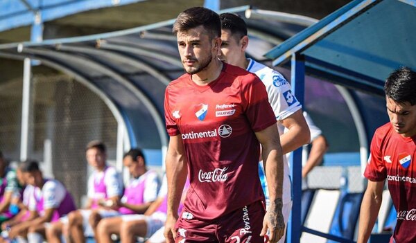 Sergio Fretes hasta tiene prohibido hacer práctica de fútbol en Nacional