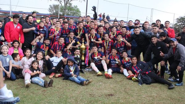 CERRO PORTEÑO ES EL PRIMER CAMPEÓN