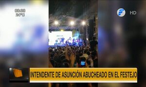 ''¡Fuera, no queremos corrupción, bajate!'', así abuchearon a Nenecho en pleno festejo - Paraguaype.com