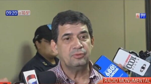 Hugo Velázquez «retrasa» su renuncia a la vicepresidencia | Noticias Paraguay