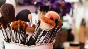 Curso de maquillaje en el Buen Pastor