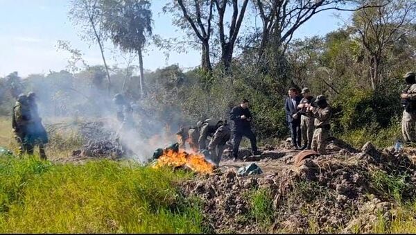 Destruyen 460 kilos de cocaína incautada￼ - Judiciales.net