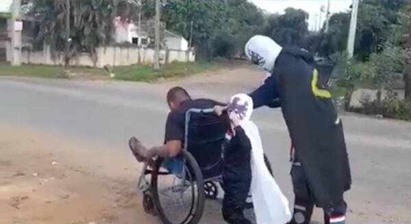 Crónica / ¿Quiénes son los enmascarados que ayudan en las calles? “recorremos para auxiliar al que necesita”