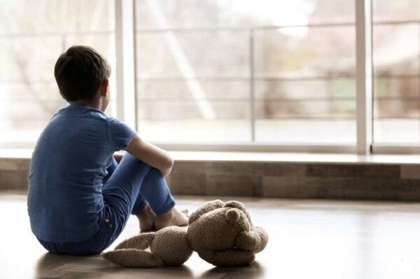 Niño de 10 años era víctima de abuso con consentimiento de su padre y abuela - Radio Imperio