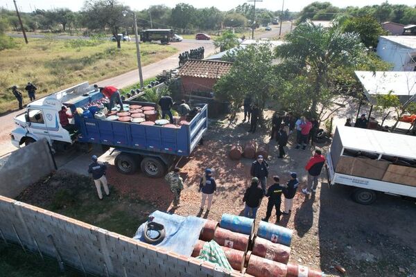 Villa Hayes: incautan “cantidad importante” de combustible y detienen a tres personas - Policiales - ABC Color