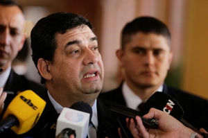 Velázquez no renuncia y se aferra a la vicepresidencia