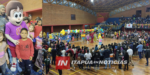 MULTITUDINARIA CONCURRENCIA EN EL SHOW DE BIPER Y SUS AMIGOS