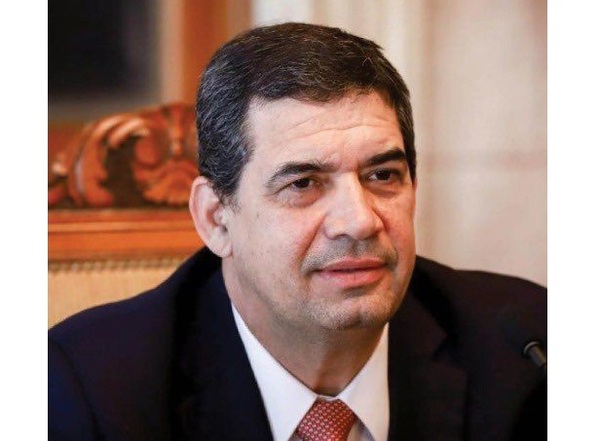 Velázquez se apuró para anunciar su renuncia a la precandidatura a vicepresidencia, según Harms