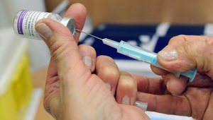 Confirman llegada de 200.000 dosis de vacunas contra el neumococo