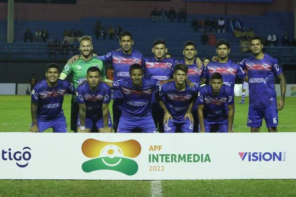 Crónica / Intermedia: Independiente festejó sobre la hora