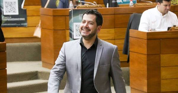 La Nación / “El partido se gana en la cancha”, expresó Raúl Latorre