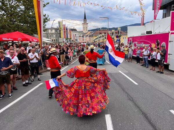 Folclore paraguayo en la mayor fiesta popular de Austria - Mundo - ABC Color