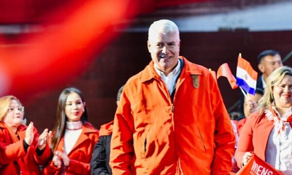 Aceptan sustitución y Wiens ya es precandidato a la presidencia