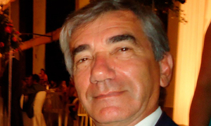 Fabio Niz deja sin almuerzo a alumnos de Carlos Pfannl por manifestarse - OviedoPress