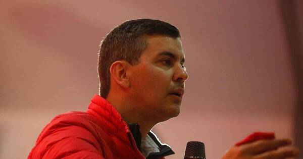 La Nación / Santiago Peña califica a Wiens como “candidato mau”